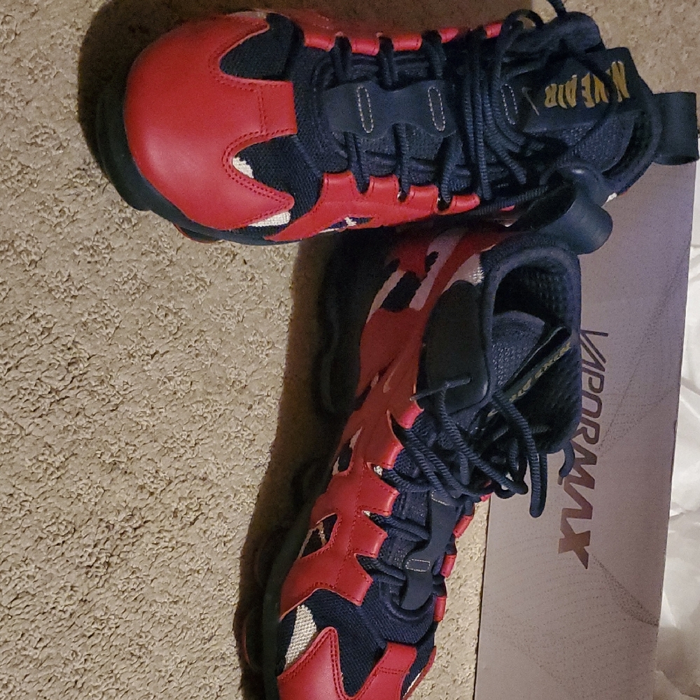 Nike Kids Red and Navy Sneakers